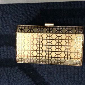 Gold clutch
